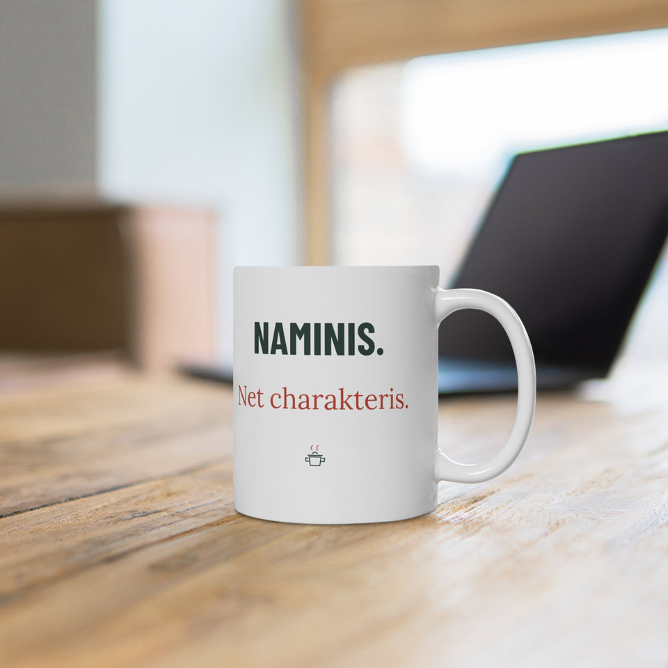 Naminis. Net charakteris. – Balta