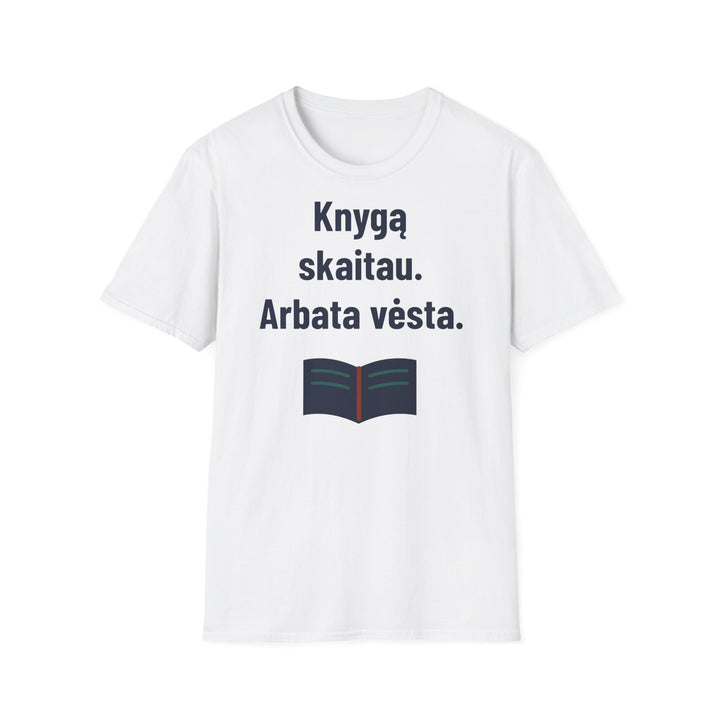 Knygą skaitau. Arbata vėsta.
