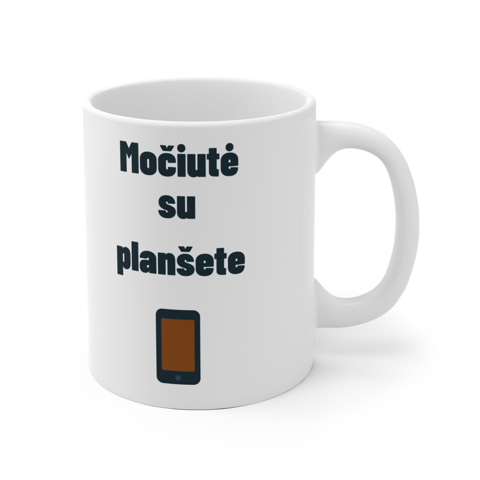 Močiutė su planšete