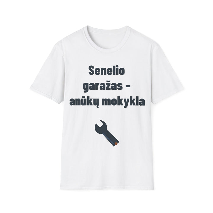 Senelio garažas – anūkų mokykla