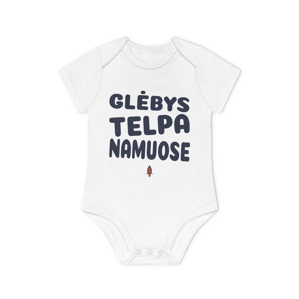 Glėbys telpa namuose.