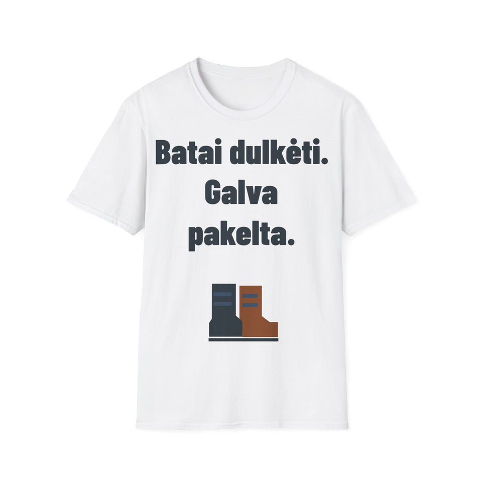 Batai dulkėti. Galva pakelta.