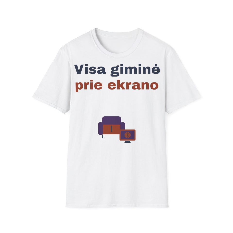 Visa giminė prie ekrano