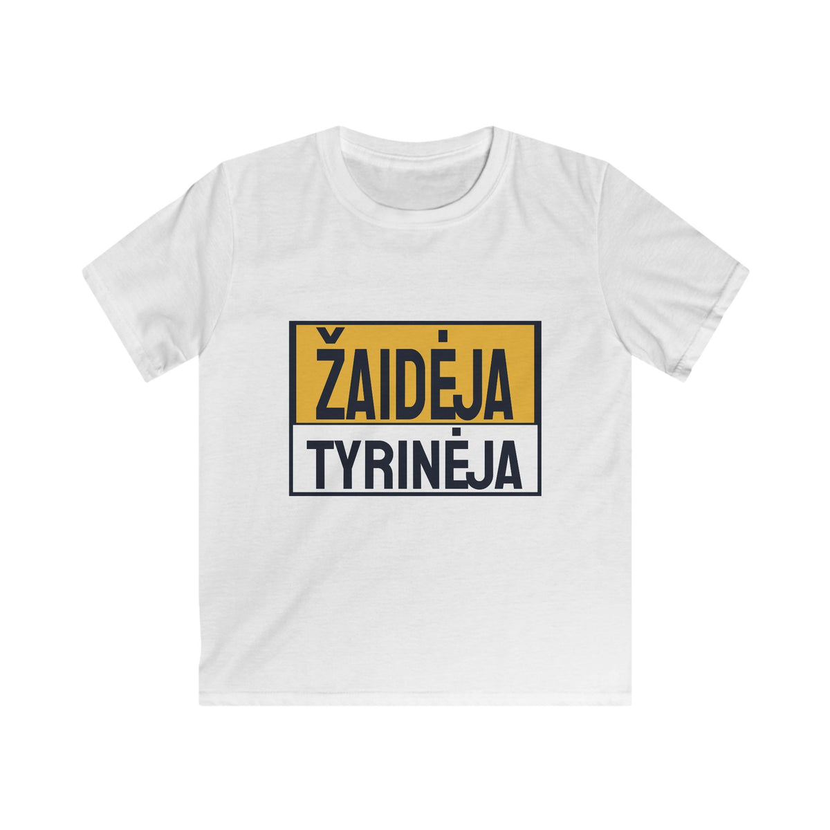 Žaidėja tyrinėja.