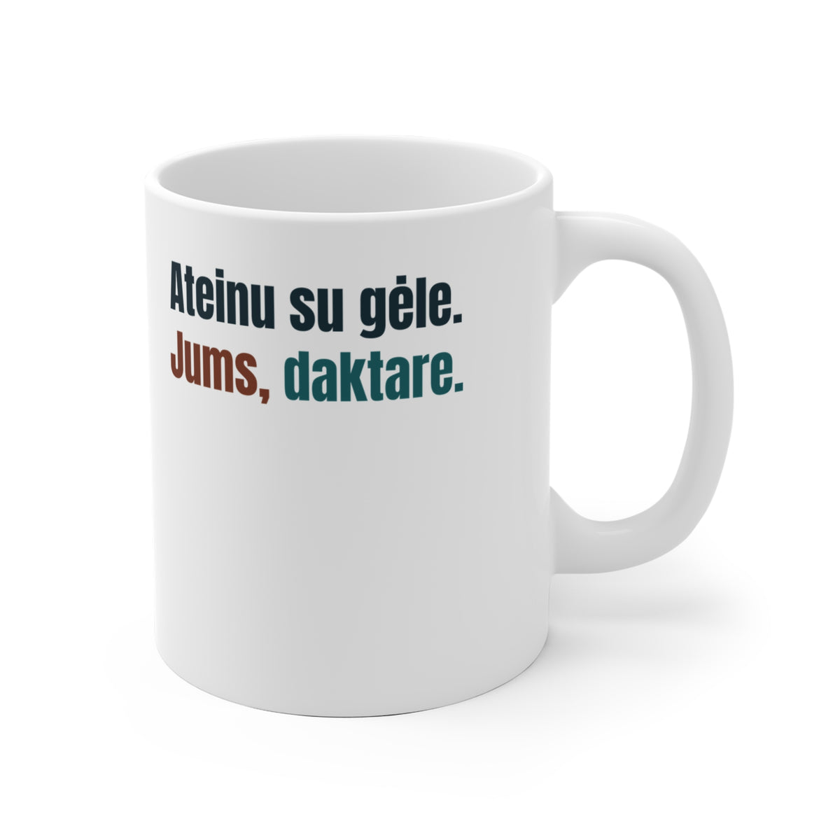 Ateinu su gėle. Jums, daktare.