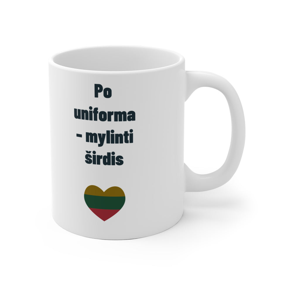 Po uniforma – mylinti širdis