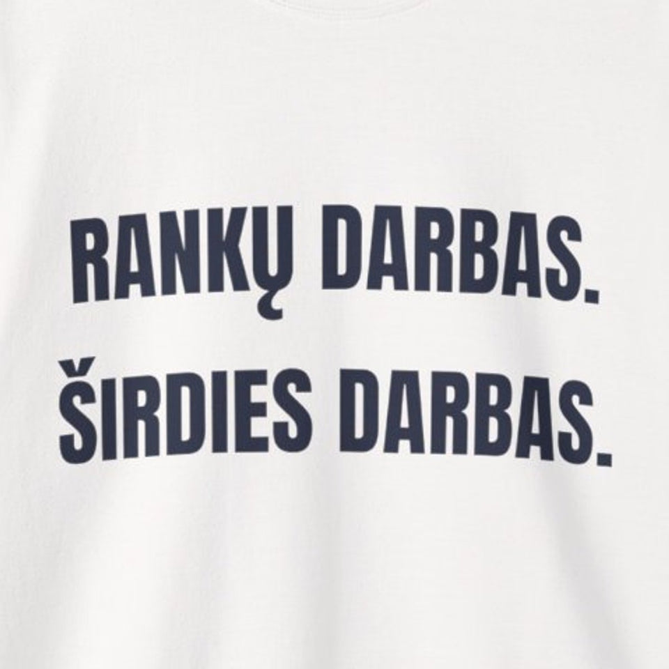 Darau rankomis ir širdimi – Rankų darbas. Širdies darbas. · Džemperis · priekis