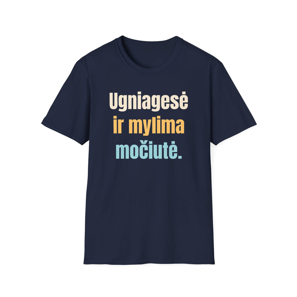 Ugniagesė ir mylima močiutė.