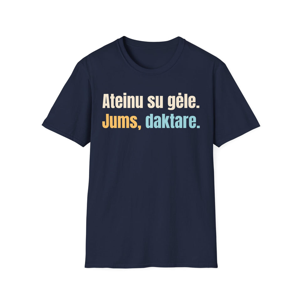 Ateinu su gėle. Jums, daktare.