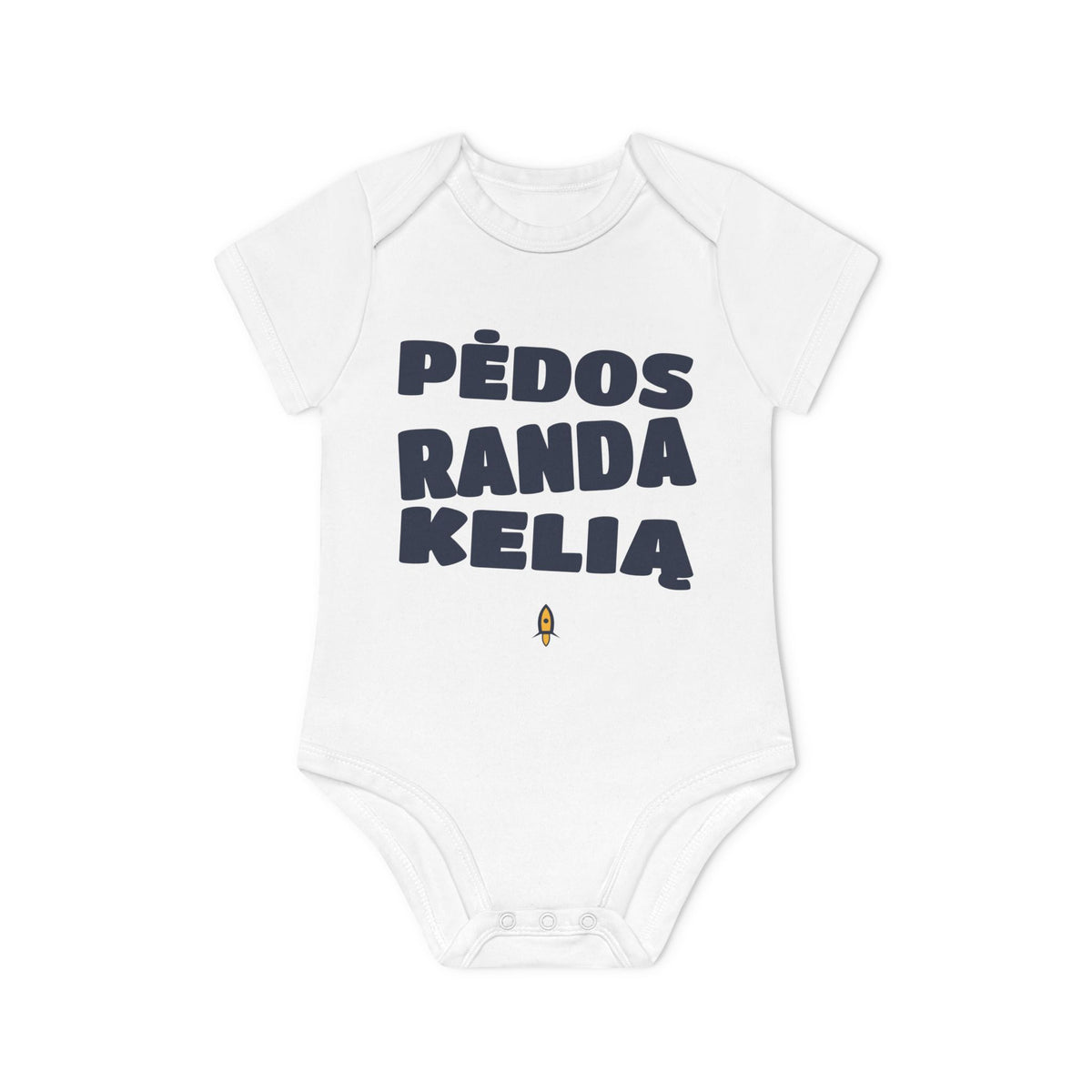 Pėdos randa kelią.