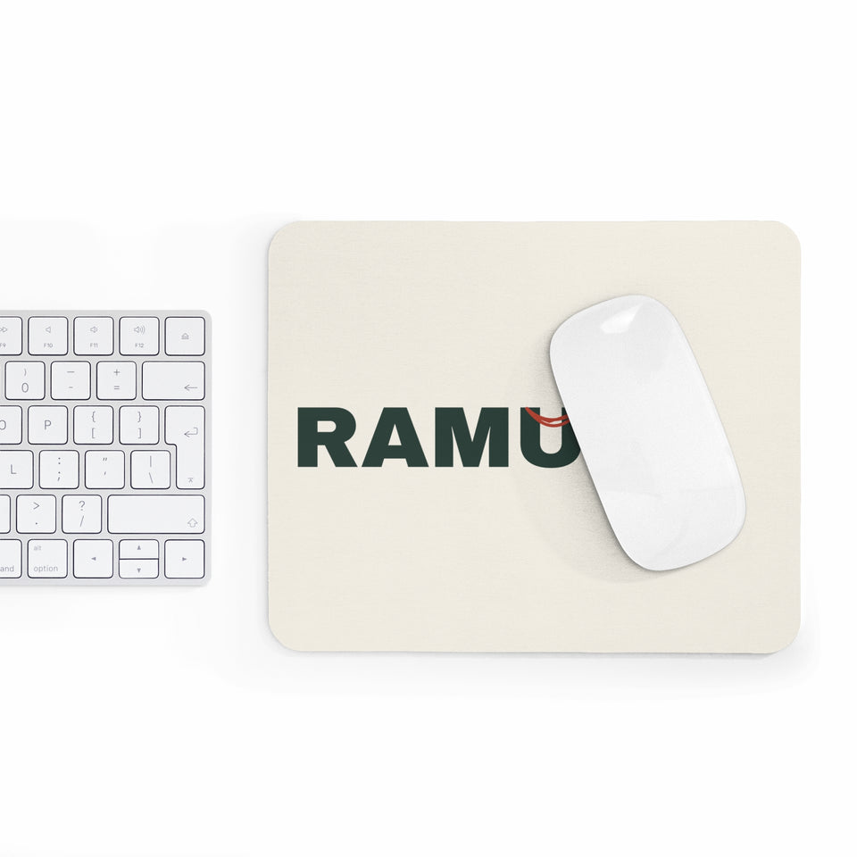 Pelės kilimėlis „Ramu“ ant stalo