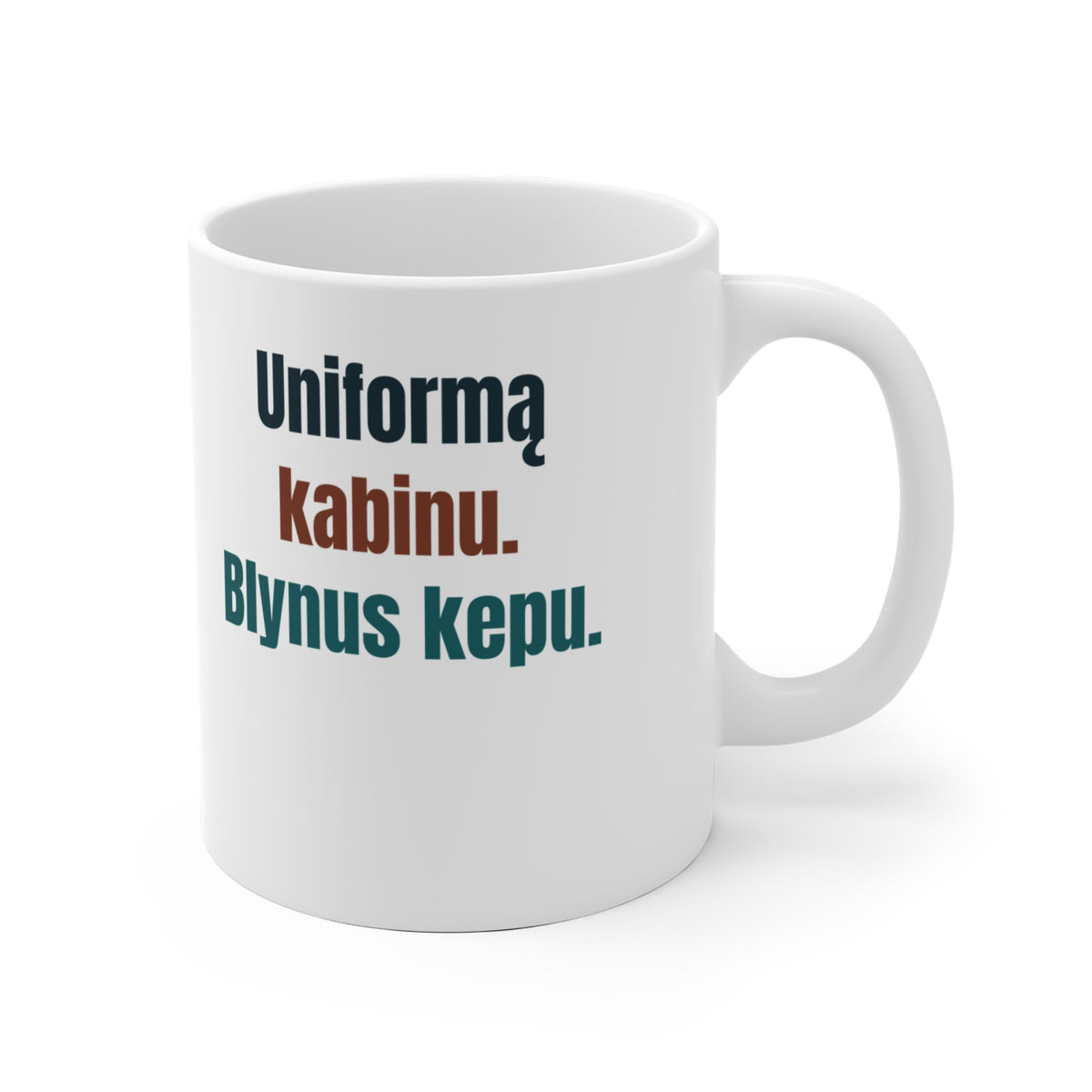 Uniformą kabinu. Blynus kepu.