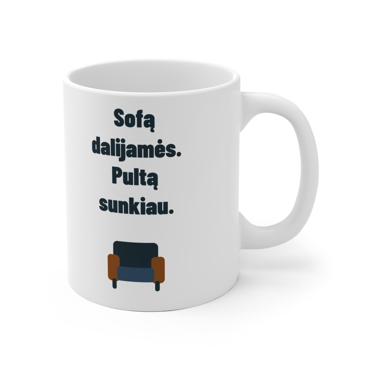 Sofą dalijamės. Pultą sunkiau.