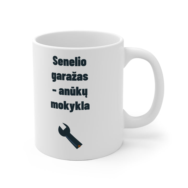 Senelio garažas – anūkų mokykla