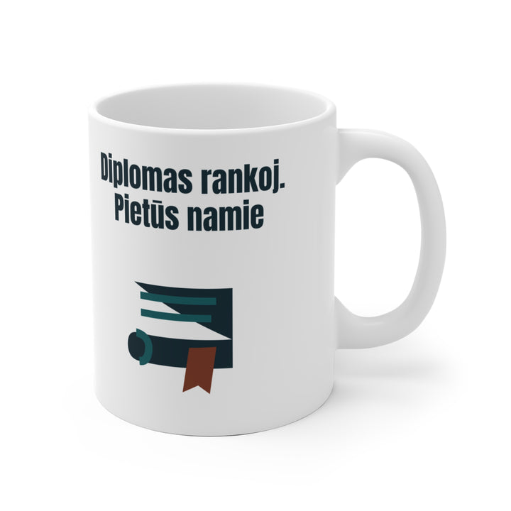 Diplomas rankoj. Pietūs namie