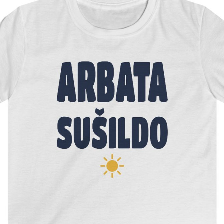 Arbata ir mamos apkabinimas