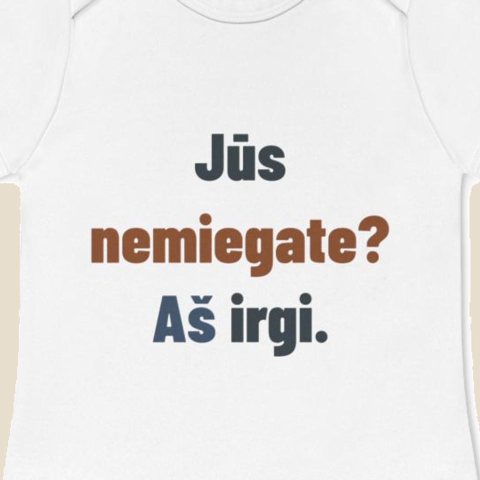 Jūs nemiegate? Aš irgi. — Smėlinukas, artimas spaudos vaizdas