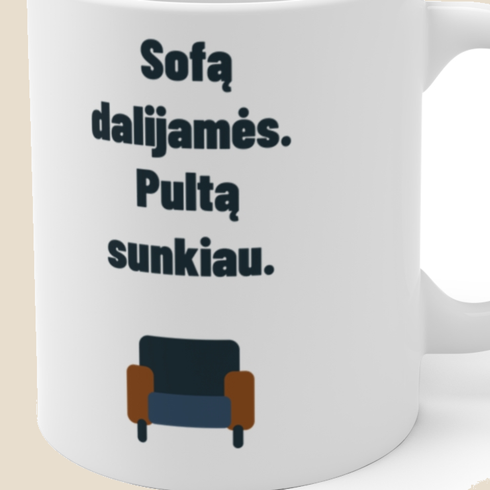 Sofą dalijamės. Pultą sunkiau. — Puodelis, artimas spaudos vaizdas