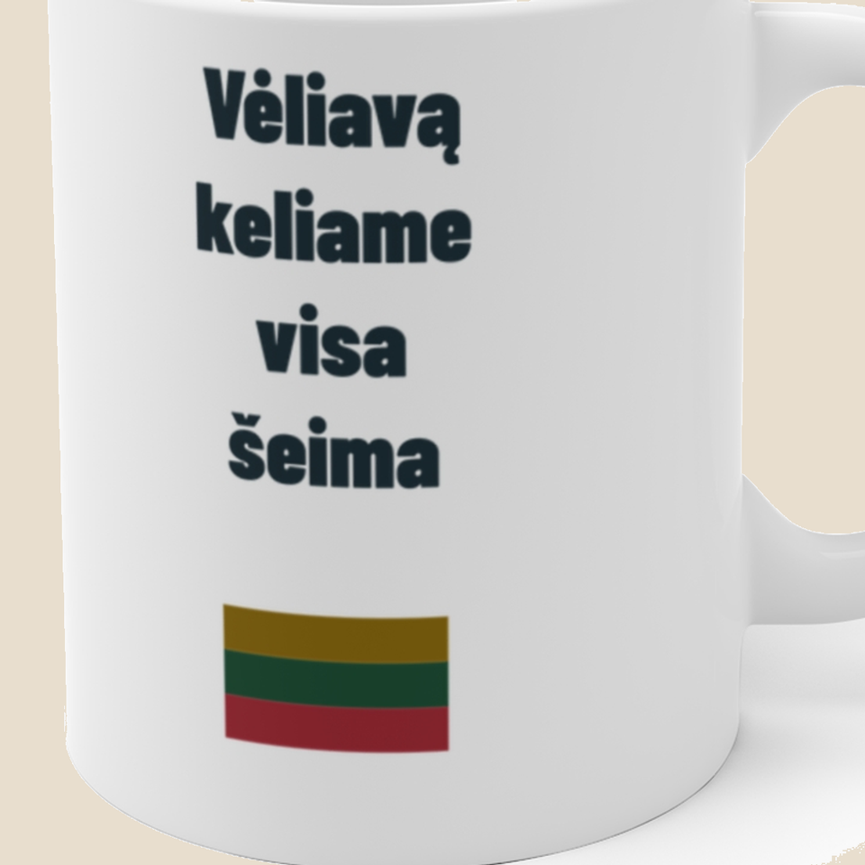Vėliavą keliame visa šeima — Puodelis, artimas spaudos vaizdas