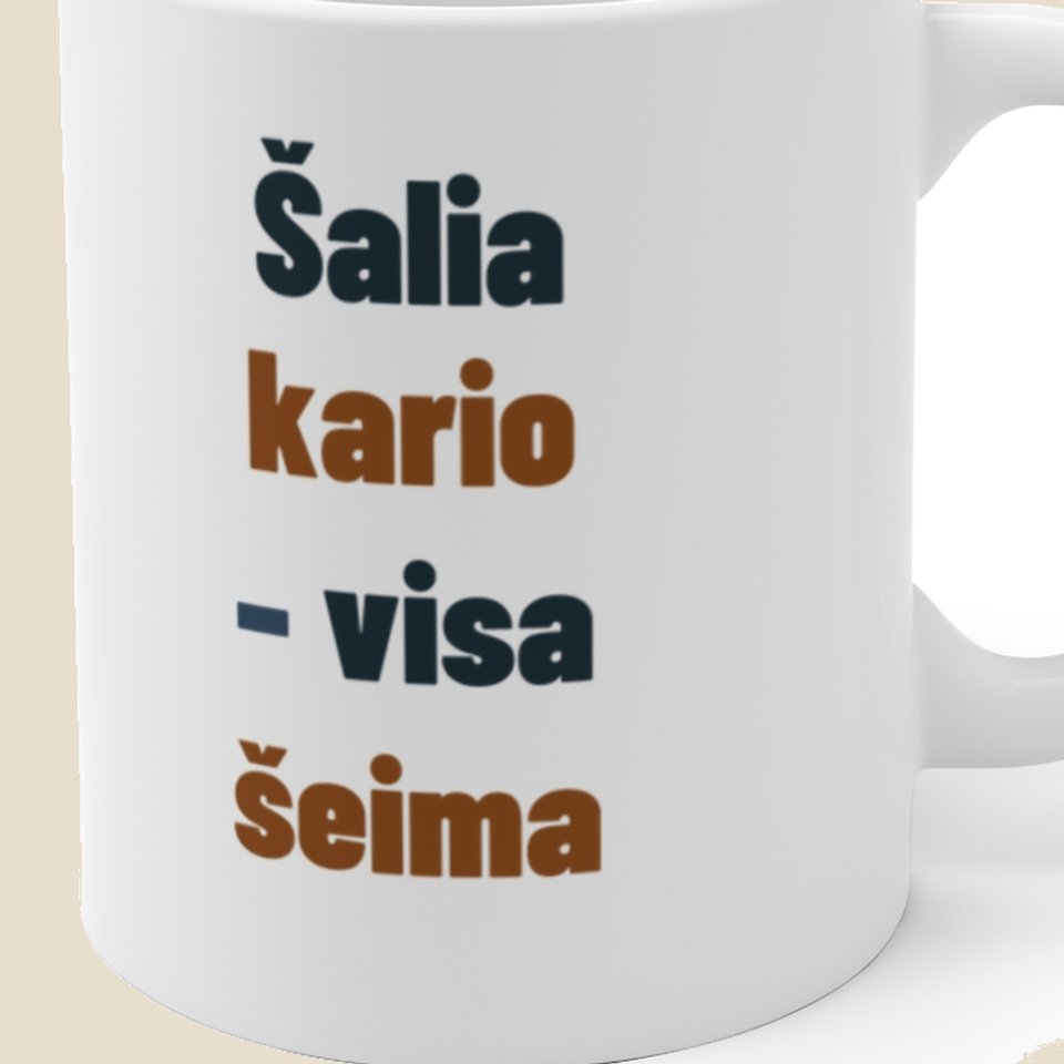 Šalia kario – visa šeima — Puodelis, artimas spaudos vaizdas