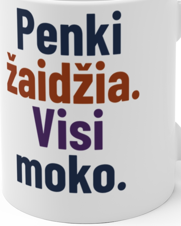 Penki žaidžia. Visi moko. – Puodelis, artimas spaudos vaizdas