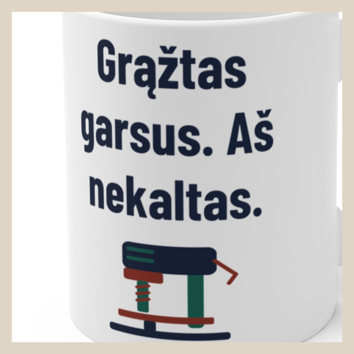 Grąžtas garsus. Aš nekaltas. · Puodelis · Užrašo stambus planas
