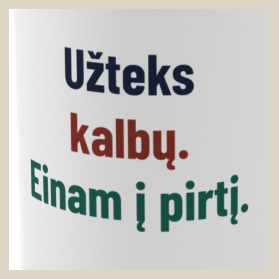 Užteks kalbų. Einam į pirtį. · Puodelis · Užrašo stambus planas