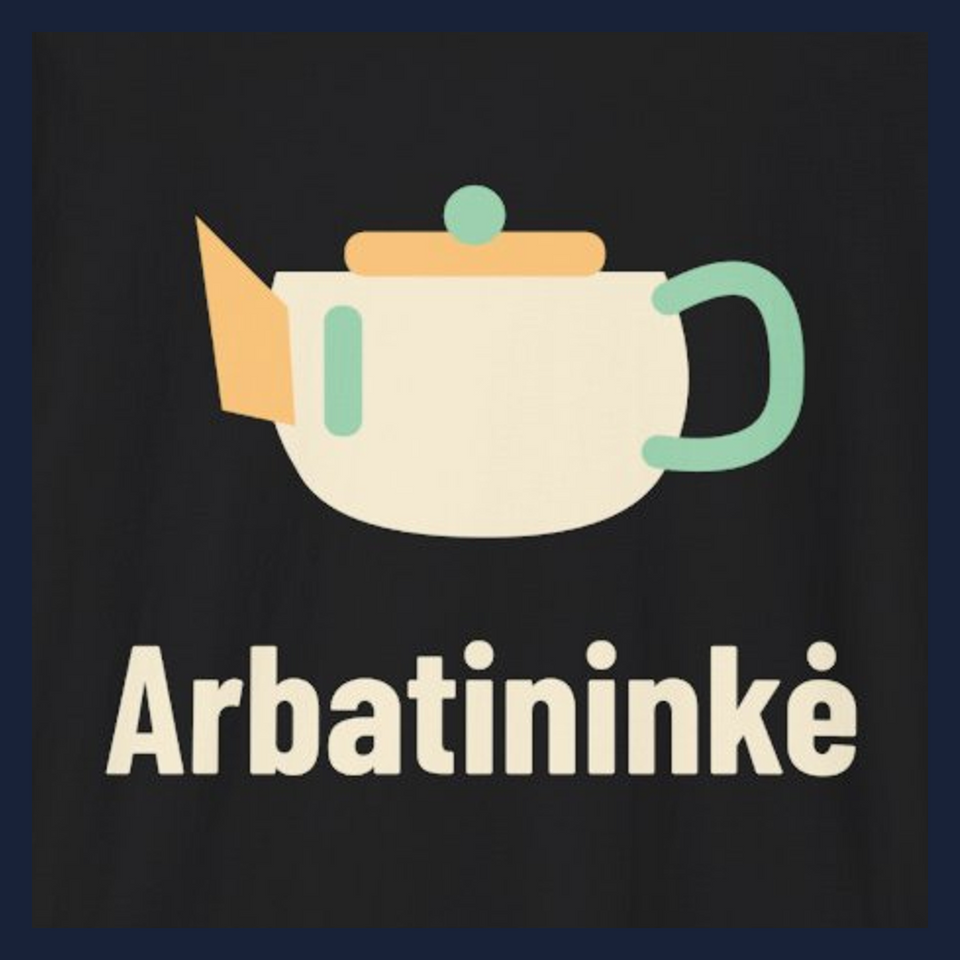Arbatininkė · Marškinėliai · Užrašo stambus planas