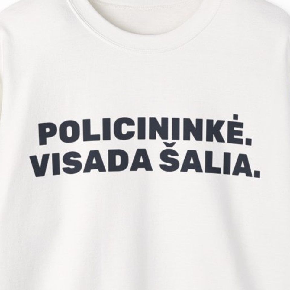 Policininkė. Visada šalia. · Džemperis