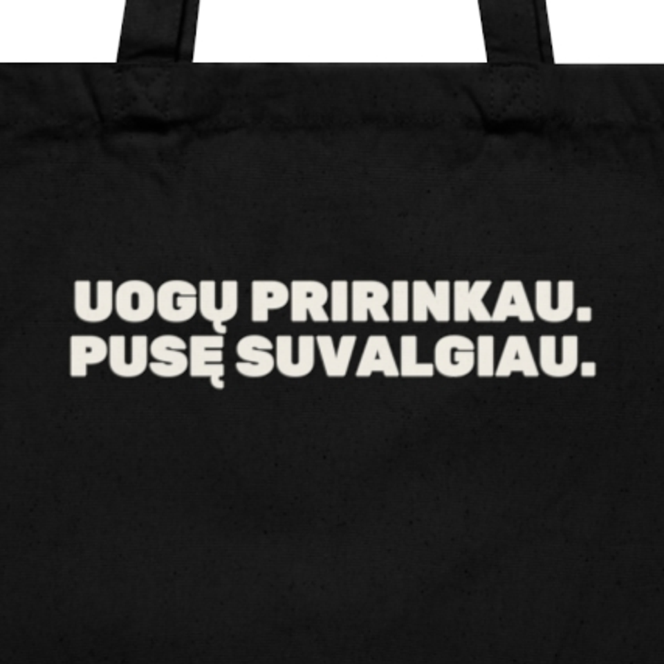 Uogų pririnkau. Pusę suvalgiau. · Krepšys