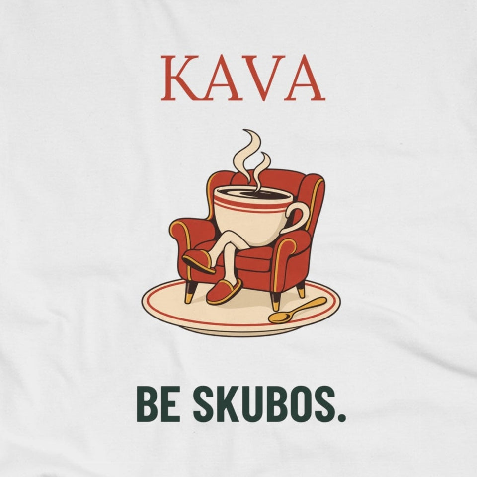 Moteriški marškinėliai „Kava be skubos“ – užrašas iš arti