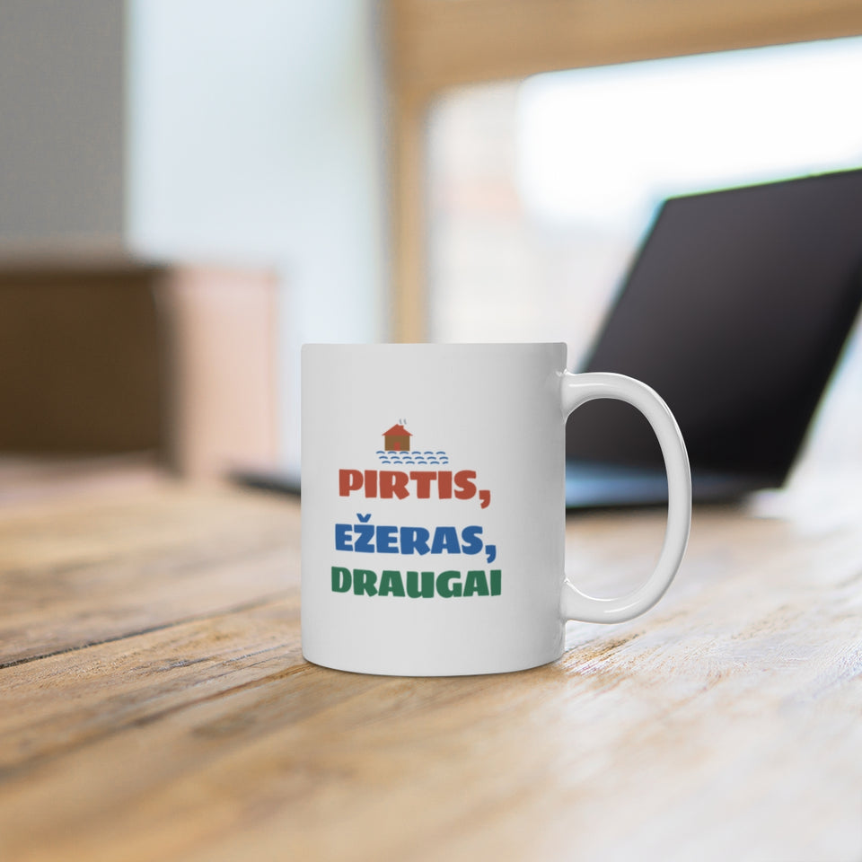 Pirtis, ežeras, draugai – puodelis ant stalo