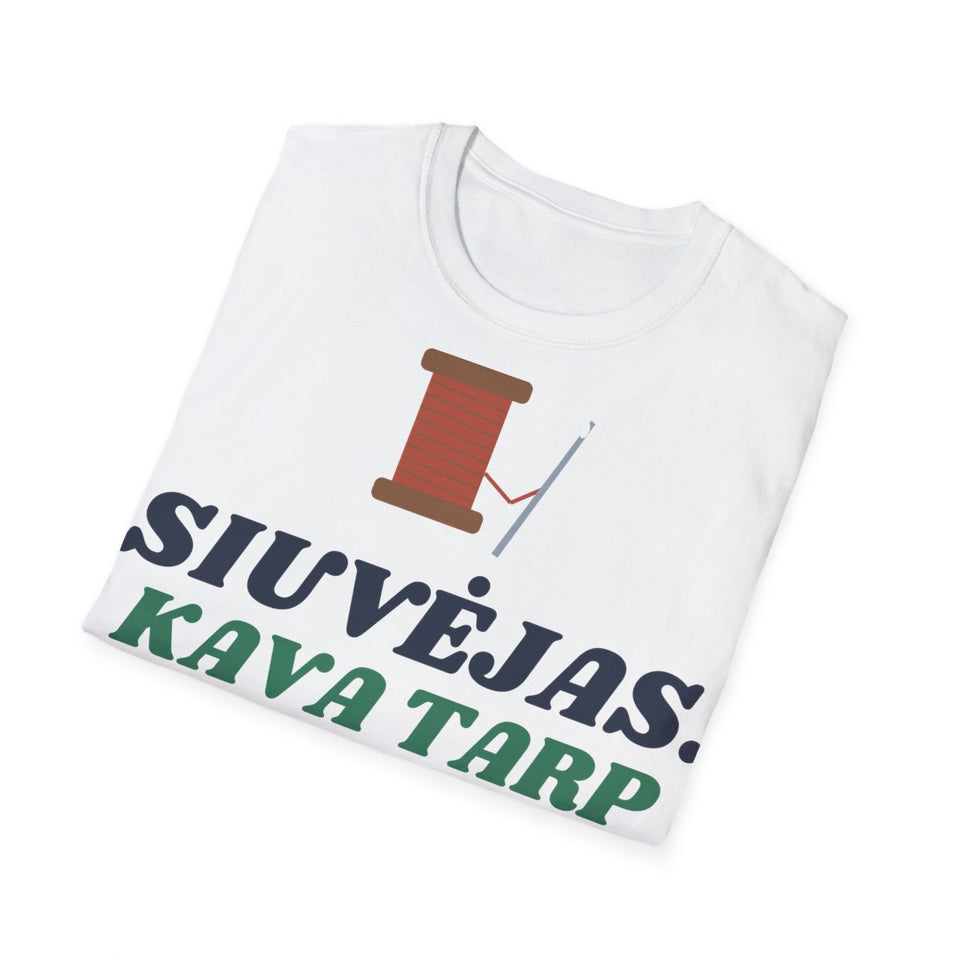 Siuvėjas. Kava tarp siūlių. – marškinėliai, sulankstyti